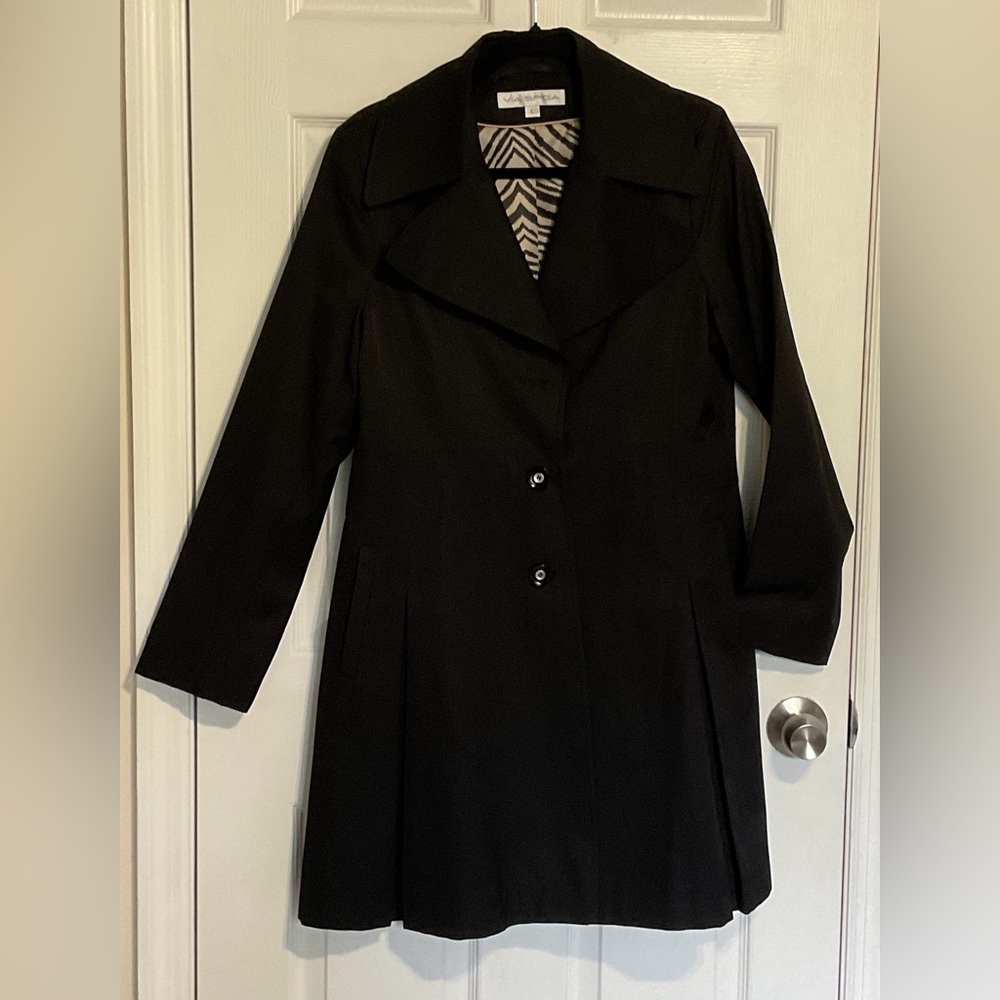 Classic Via Spiga Tailored Black Trench Coat - Like New Condition - Size L